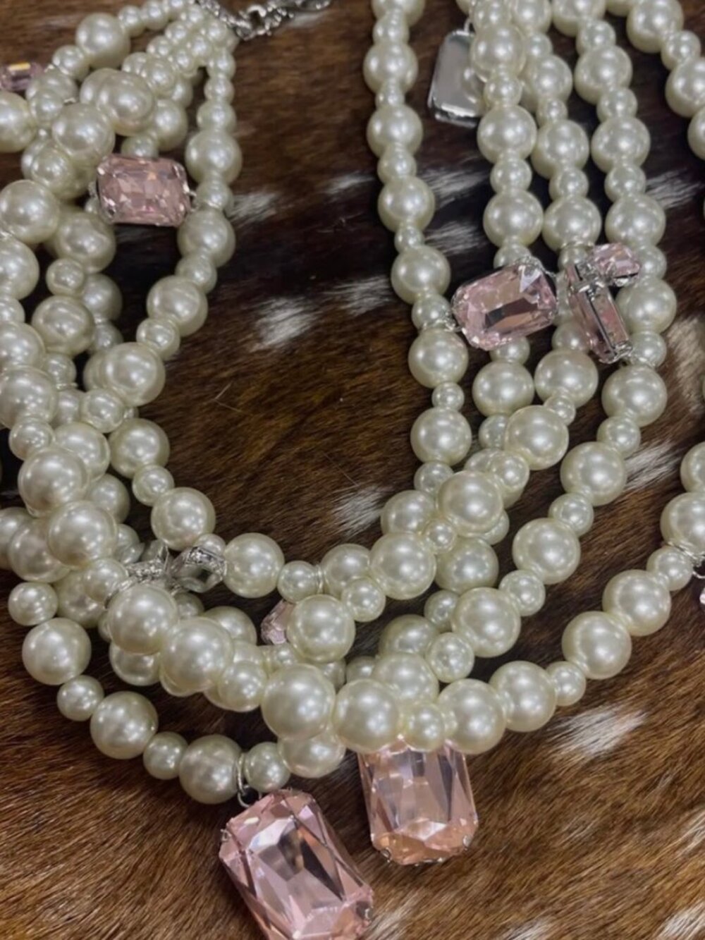 5 Strand Off White Pearl Statement Necklace Pink Crystal Accents NWT - Picture 2 of 6
